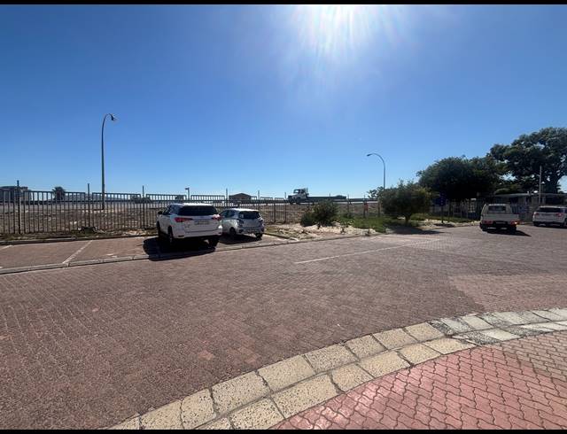 1,180M² WAREHOUSE TO LET IN BELLVILLE SOUTH INDUSTRIA